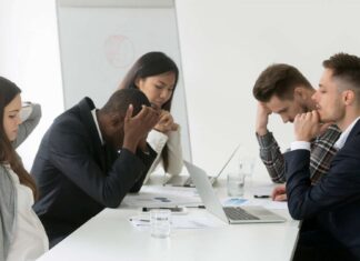 Valoarea de a fi „nepoliticos” la locul de munca Nepoliticos