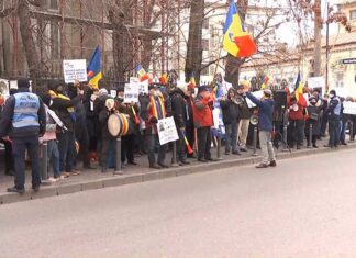 Protest in Bucuresti ! Protest pentru vaccinarea copiiilor