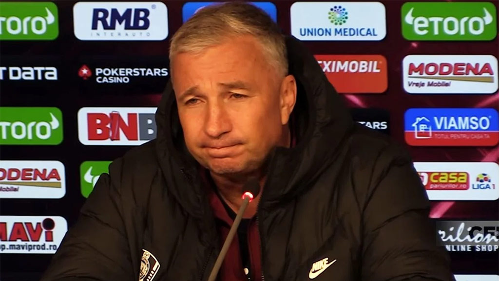 Dan Petrescu in meciul amical cu Dinamo Kiev Dan Petrescu in meciul amical cu Dinamo Kiev
