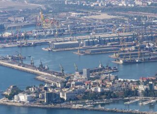 O barja cu 1.500 de tone de carbune din Rusia s-a scufundat in Portul Constanta Carbune din Rusia