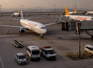 O cursa aeriana a fost oprita chiar inainte de decolare Cursa aeriana oprita inainte de decolare