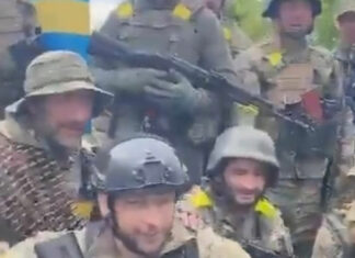 Soldati ucraineni aproape de granita cu Rusia