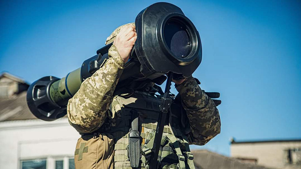 Transport de arme distrus in Ucraina furnizate de occident Transport de arme distrus in Ucraina furnizate de occident