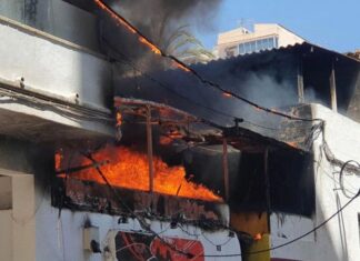 Mai multi turisti germani, aflati in vacanta pe insula spaniola Mallorca, au fost arestati dupa ce au provocat un incendiu Turisti germani arestati in Mallorca